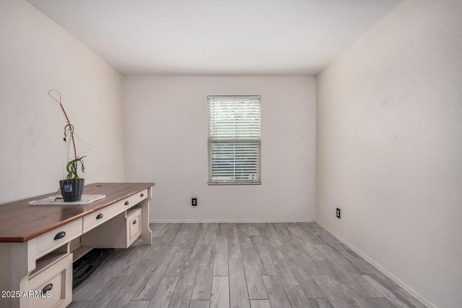 12668 W GLENN Drive, Glendale, AZ 85307 — photo 26 of 32