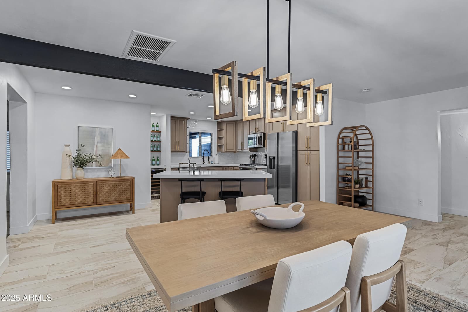 7308 N 7TH Avenue, Phoenix, AZ 85021 — photo 8 of 42
