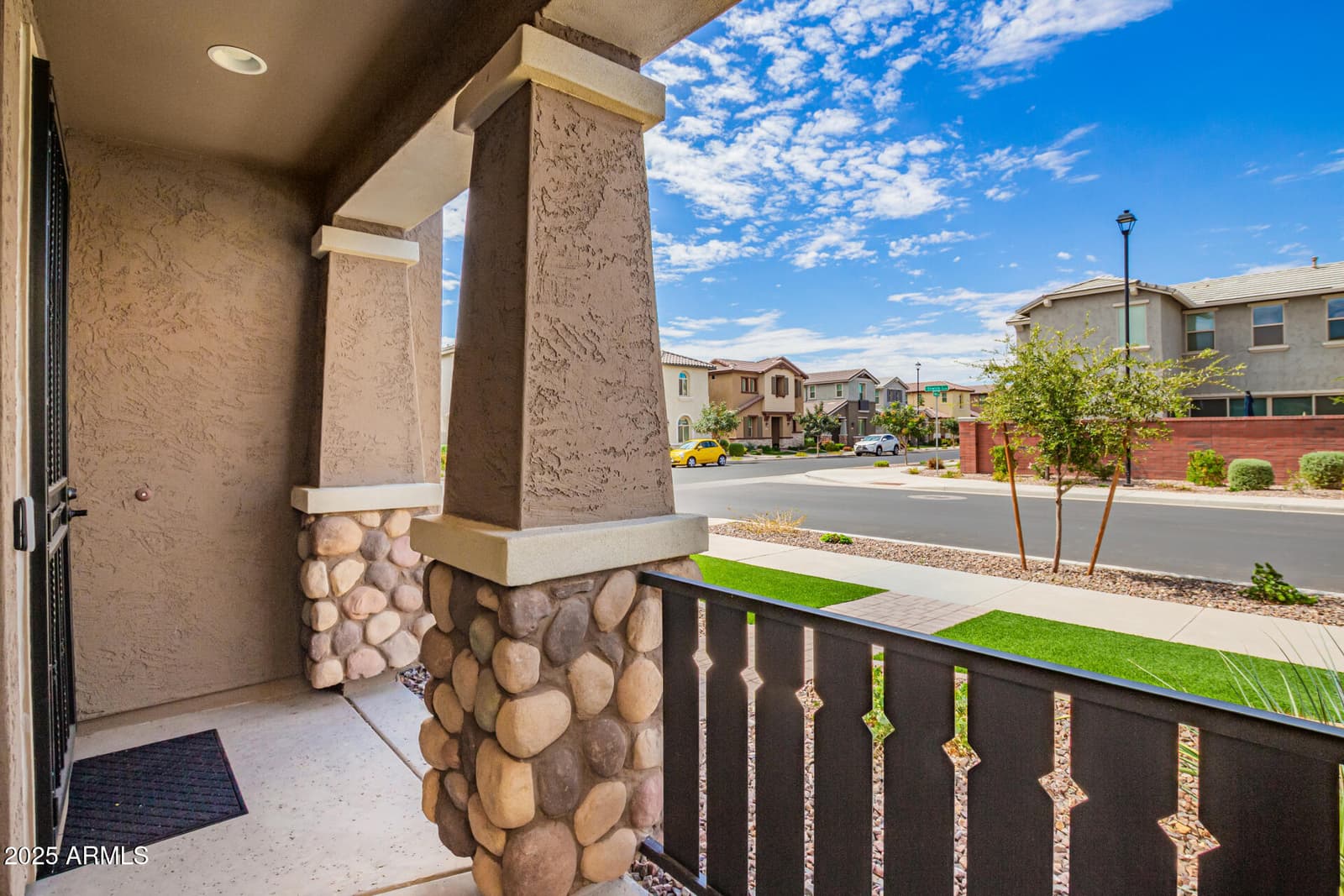 2617 S Entwistle Street, Gilbert, AZ 85295 — photo 5 of 45