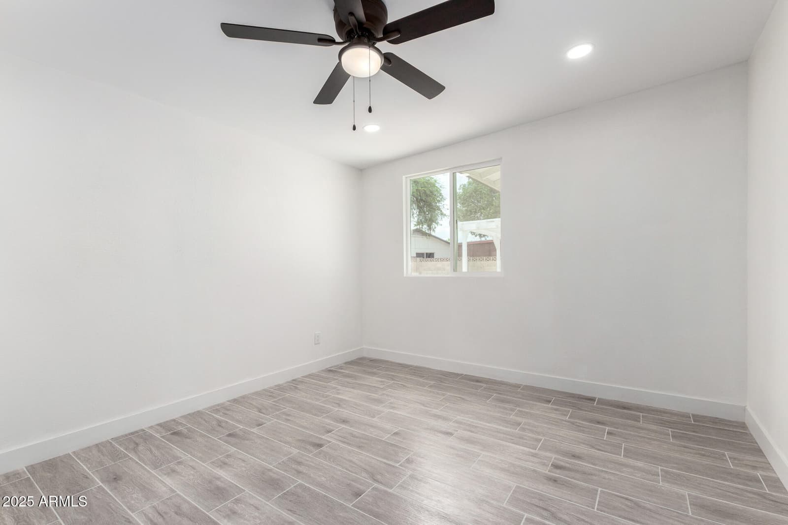 8104 N 45th Avenue, Glendale, AZ 85302 — photo 25 of 48