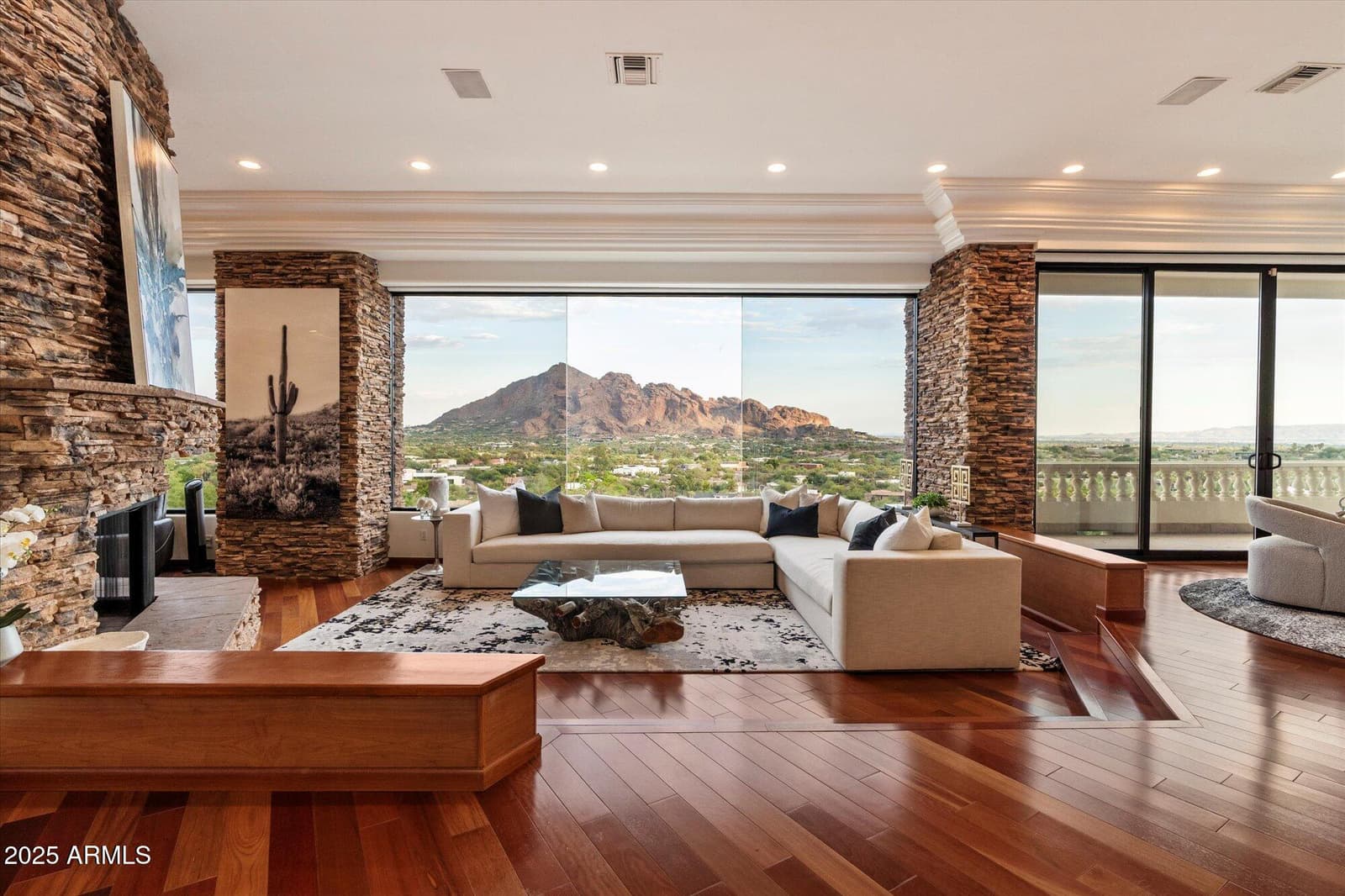 6827 N HIGHLANDS Drive, Paradise Valley, AZ 85253 — photo 11 of 108