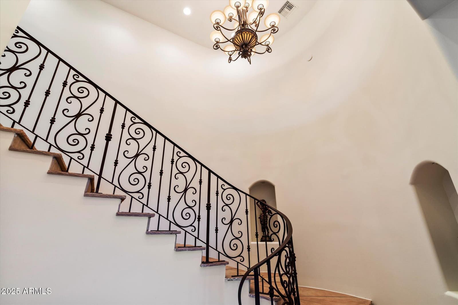 6827 N HIGHLANDS Drive, Paradise Valley, AZ 85253 — photo 42 of 108