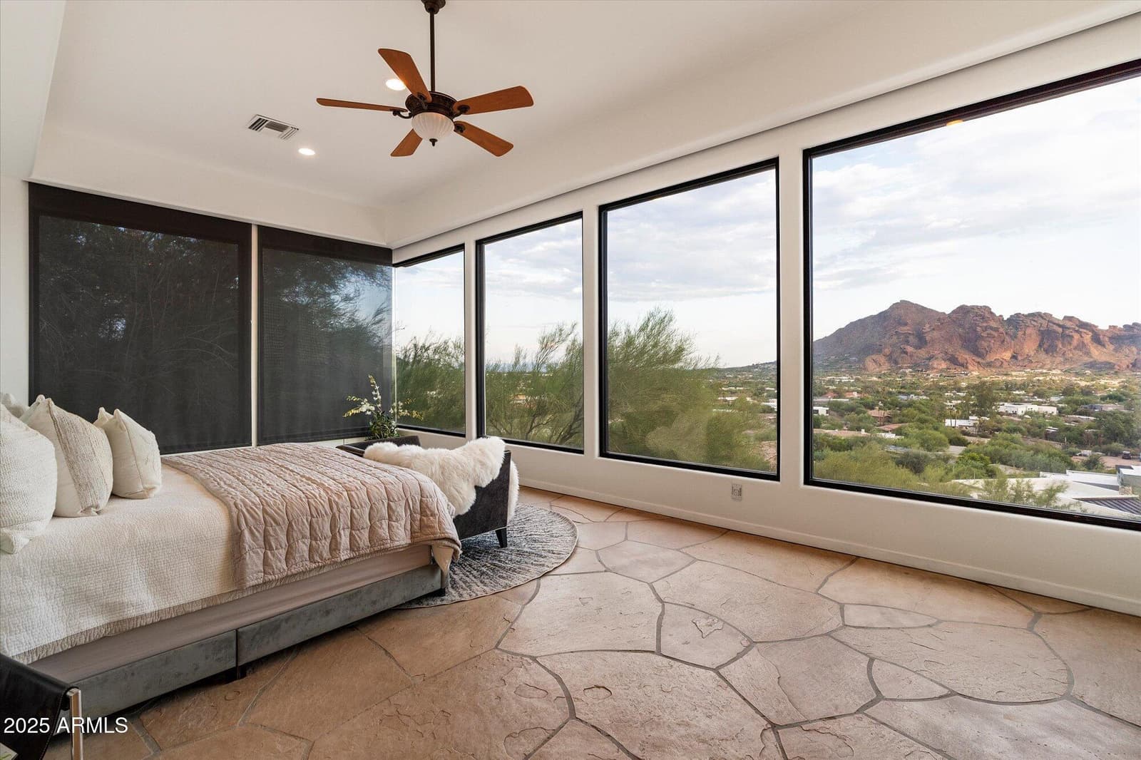 6827 N HIGHLANDS Drive, Paradise Valley, AZ 85253 — photo 45 of 108