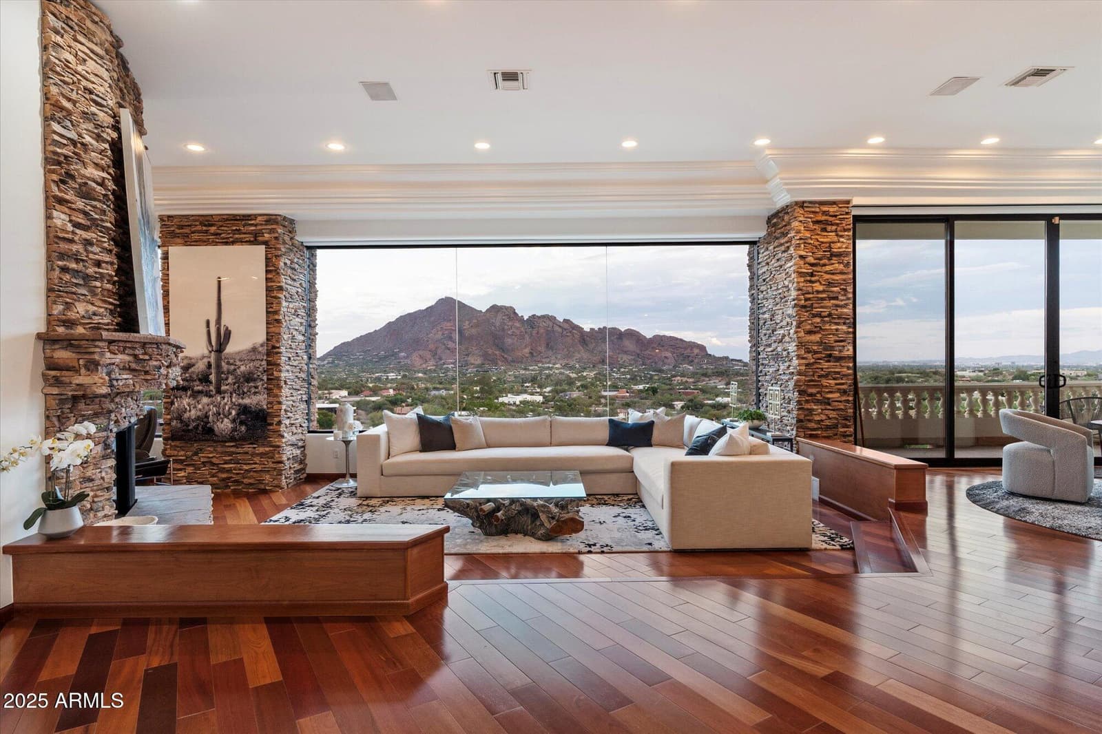 6827 N HIGHLANDS Drive, Paradise Valley, AZ 85253 — photo 16 of 108