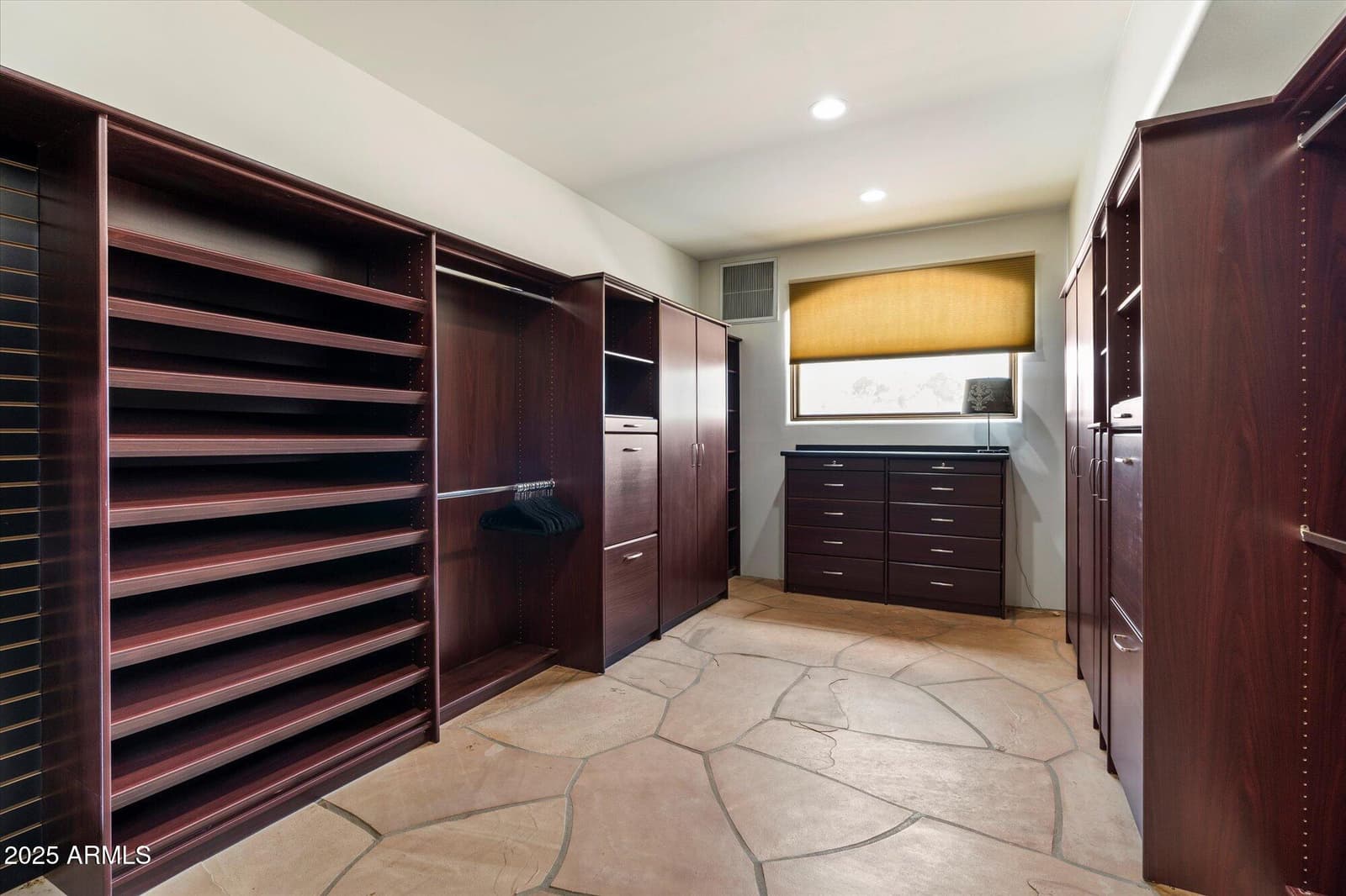 6827 N HIGHLANDS Drive, Paradise Valley, AZ 85253 — photo 41 of 108