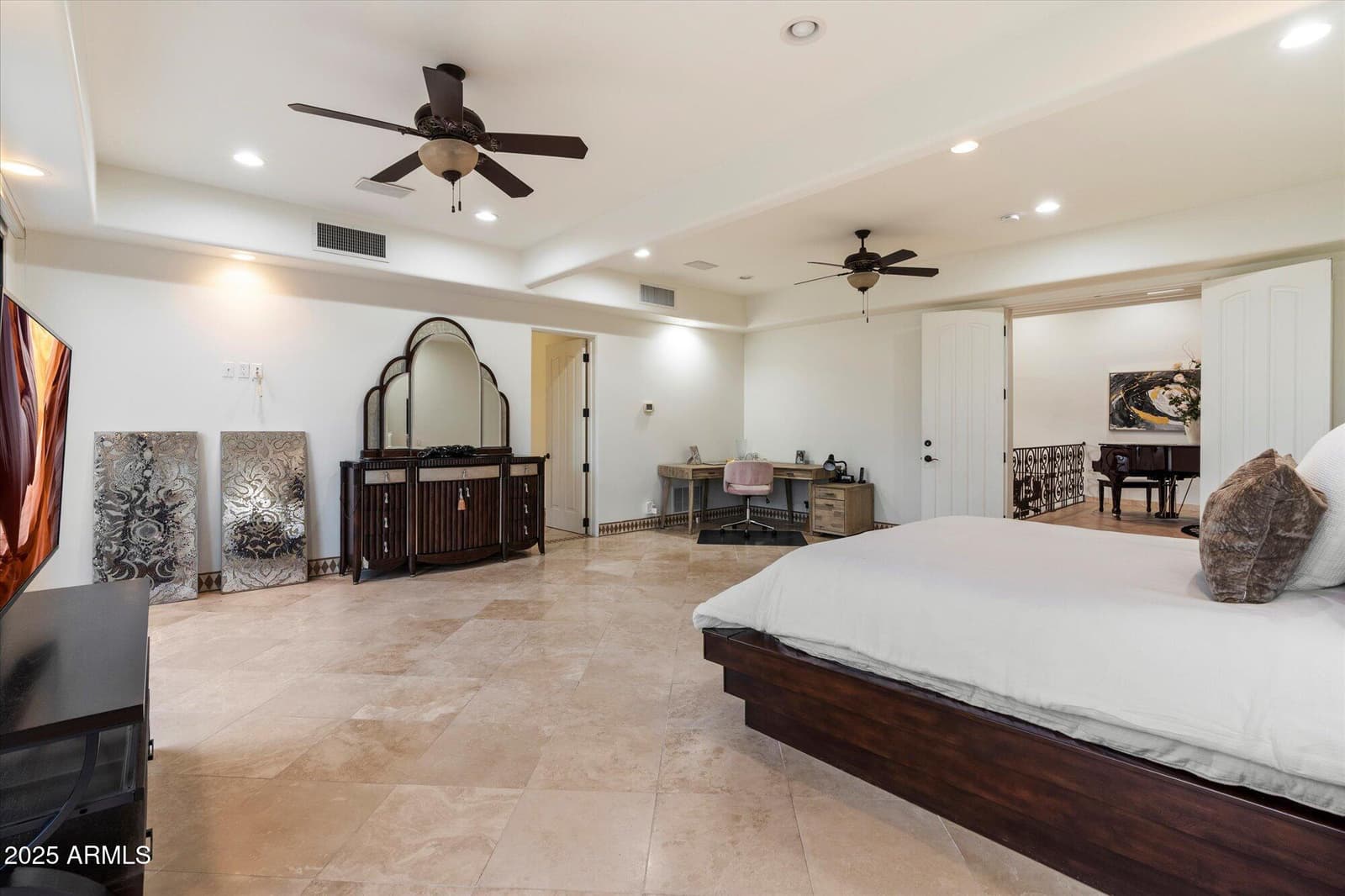 6827 N HIGHLANDS Drive, Paradise Valley, AZ 85253 — photo 50 of 108