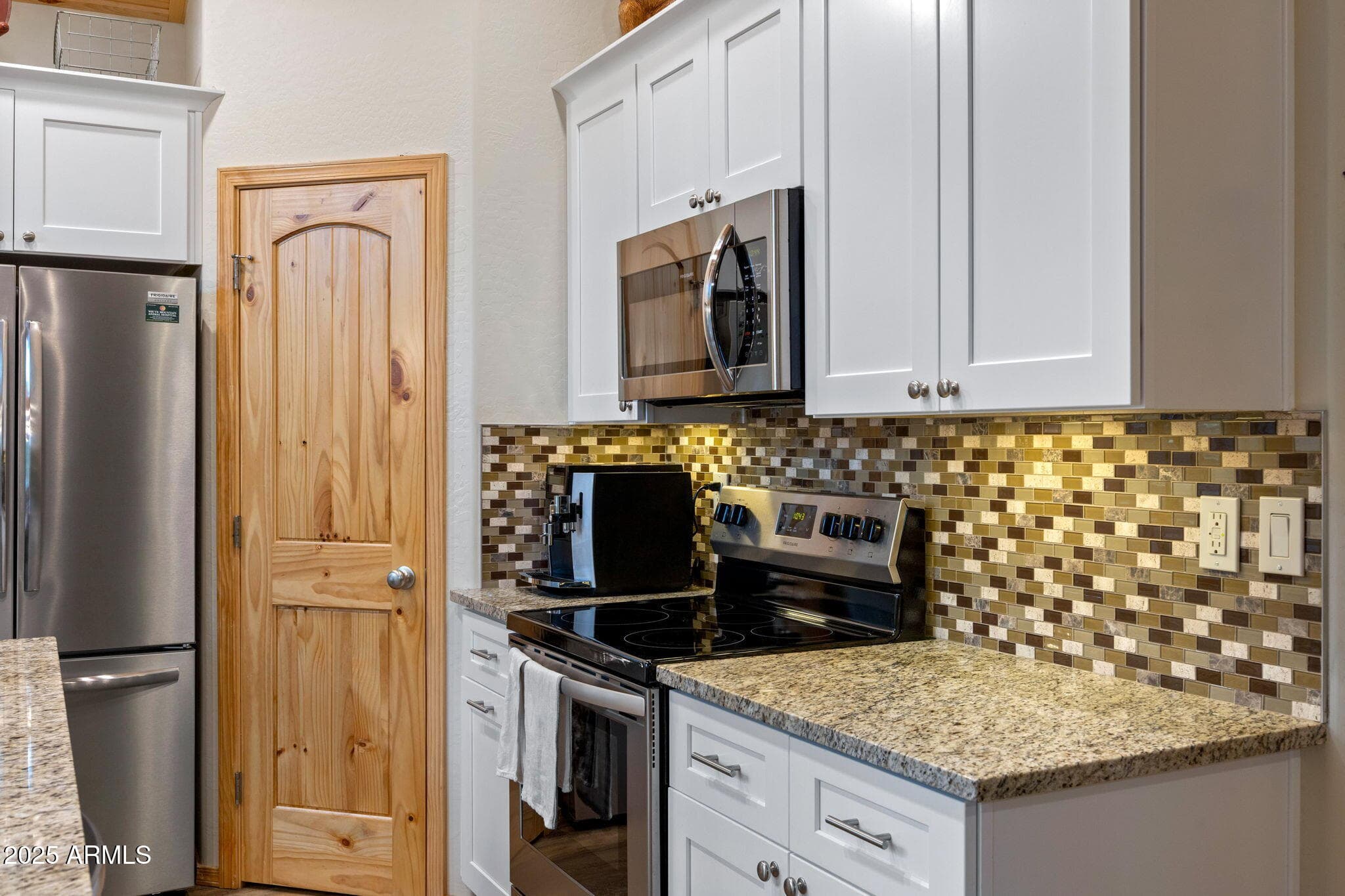 3080 W BLACK OAK Loop, Show Low, AZ 85901 — photo 14 of 38