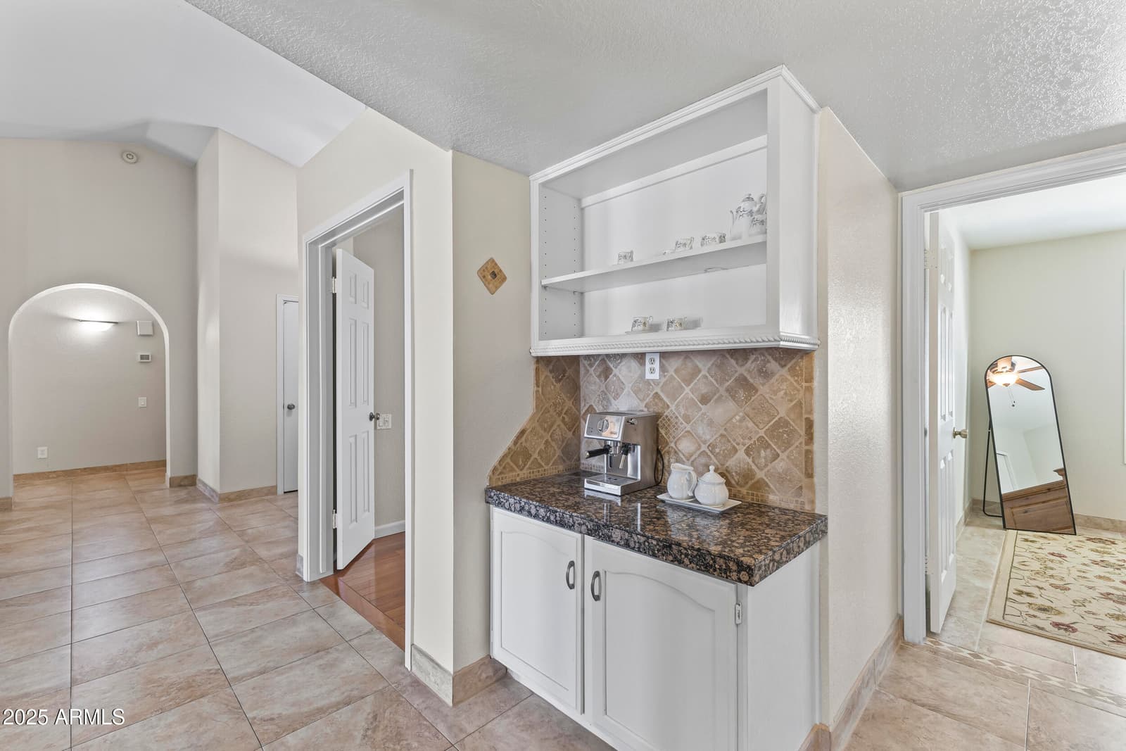 5552 E Enrose Street, Mesa, AZ 85205 — photo 10 of 40