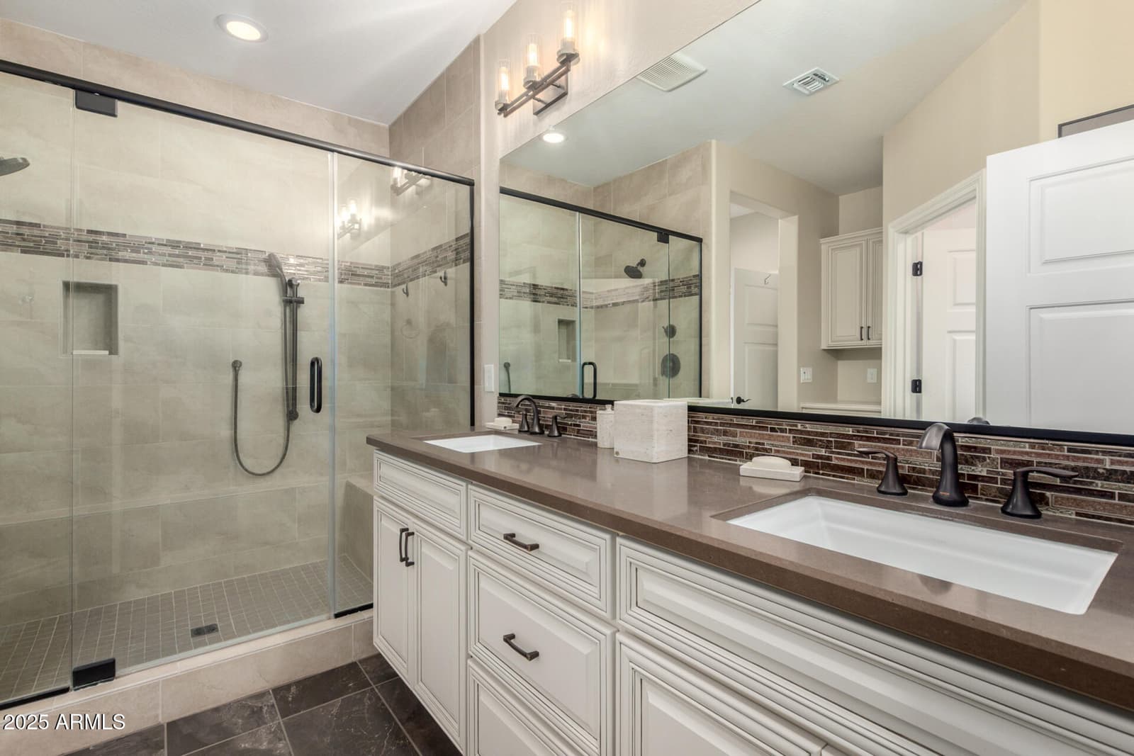 943 E COBBLE STONE Drive, Queen Creek, AZ 85140 — photo 11 of 36