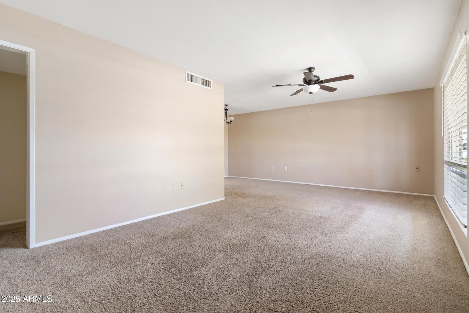 10301 W CHARTER OAK Drive, Sun City, AZ 85351 — photo 12 of 31