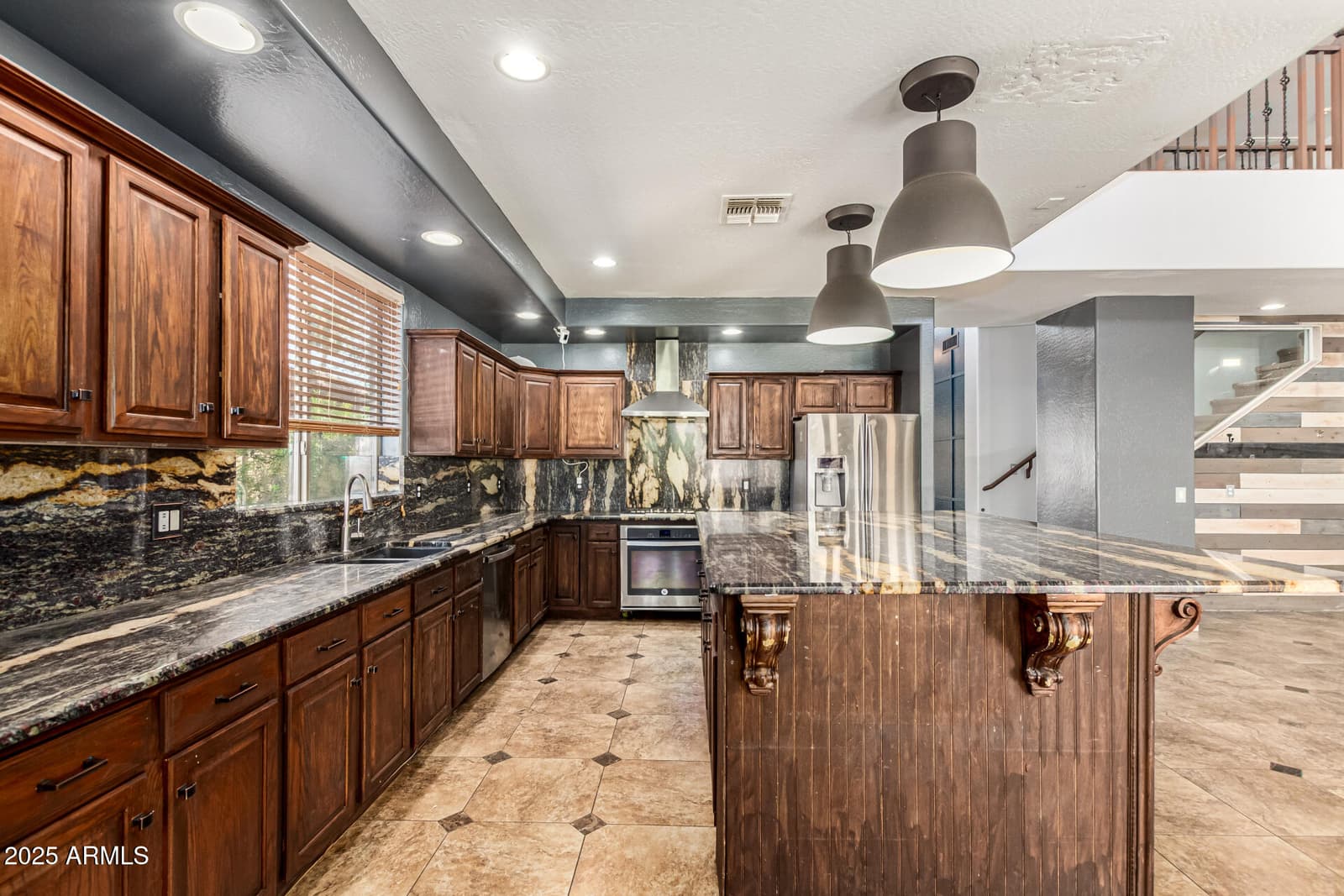 15826 W MERCER Lane, Surprise, AZ 85379 — photo 14 of 48