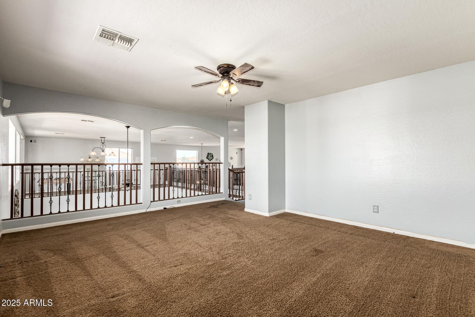 15826 W MERCER Lane, Surprise, AZ 85379 — photo 20 of 48