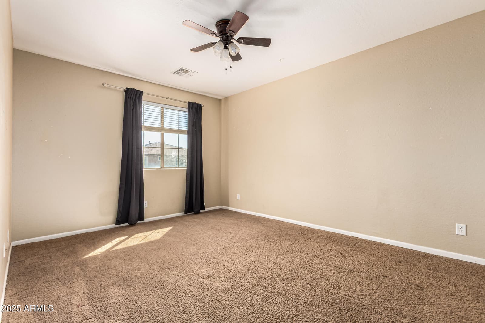 15826 W MERCER Lane, Surprise, AZ 85379 — photo 31 of 48