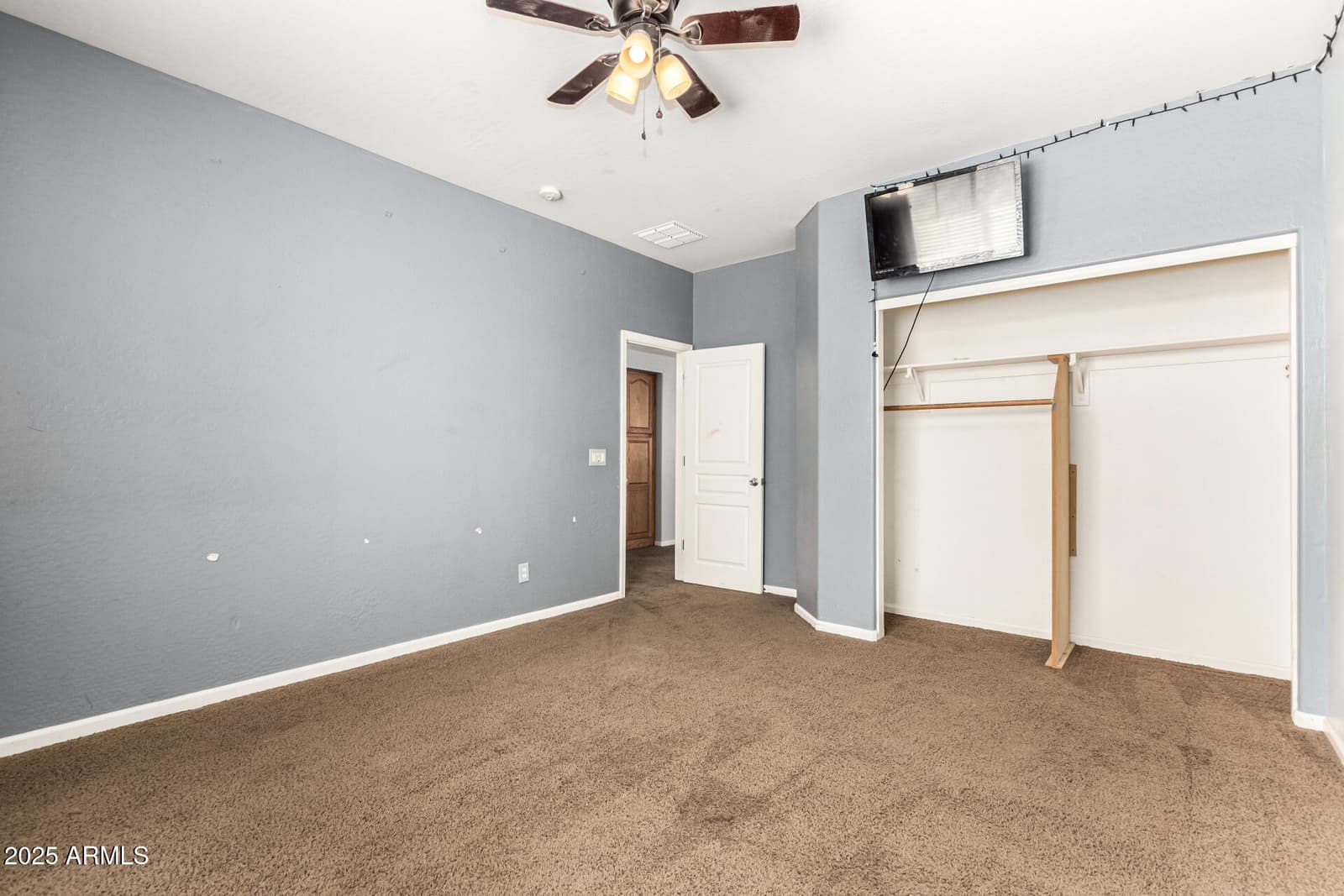 15826 W MERCER Lane, Surprise, AZ 85379 — photo 34 of 48
