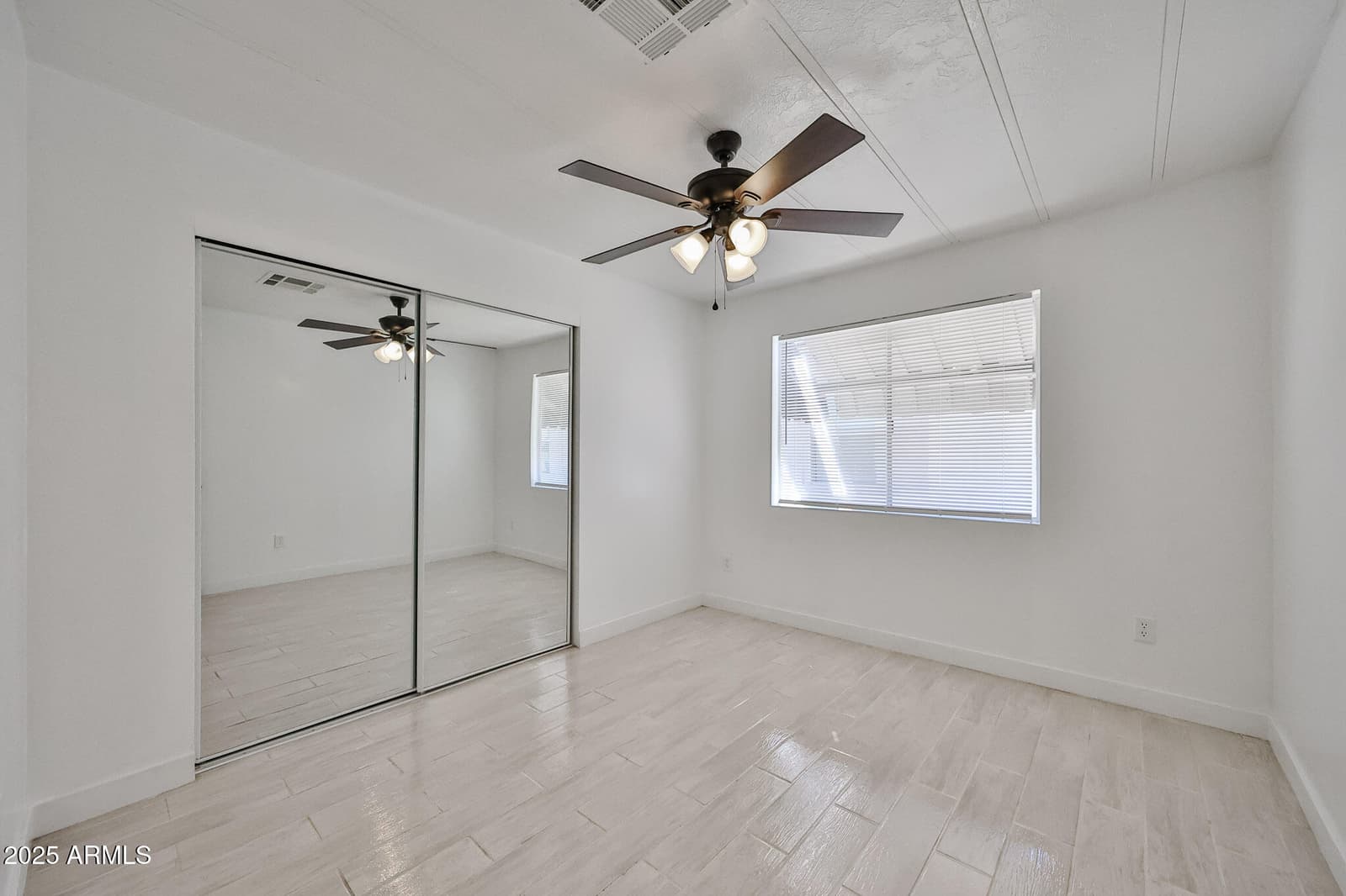 303 E SOUTH MOUNTAIN Avenue 100, Phoenix, AZ 85042 — photo 15 of 24
