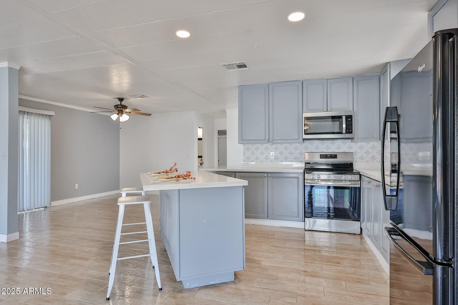 303 E SOUTH MOUNTAIN Avenue 100, Phoenix, AZ 85042 — photo 20 of 24