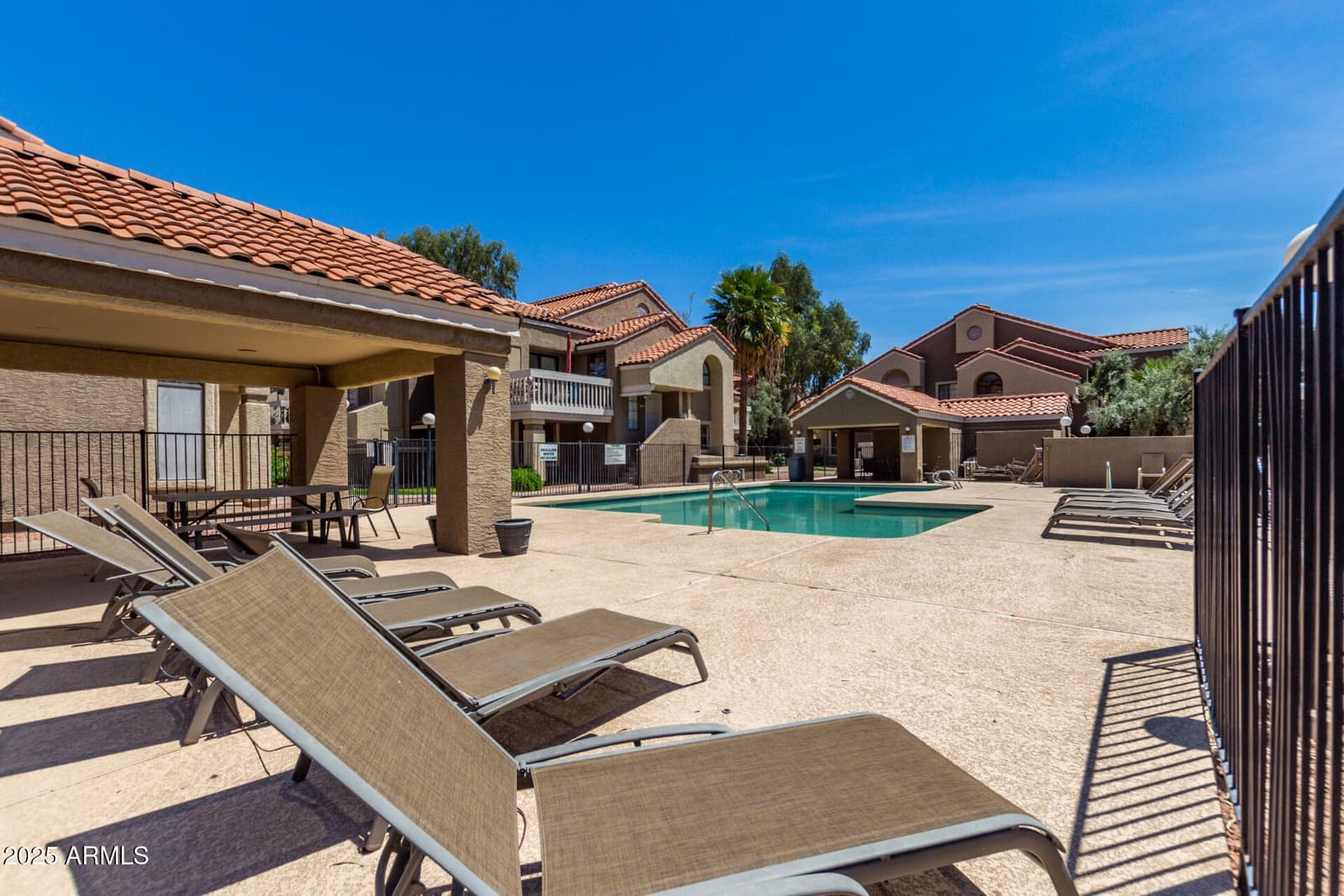 609 E MESQUITE Circle D131, Tempe, AZ 85288 — photo 31 of 36