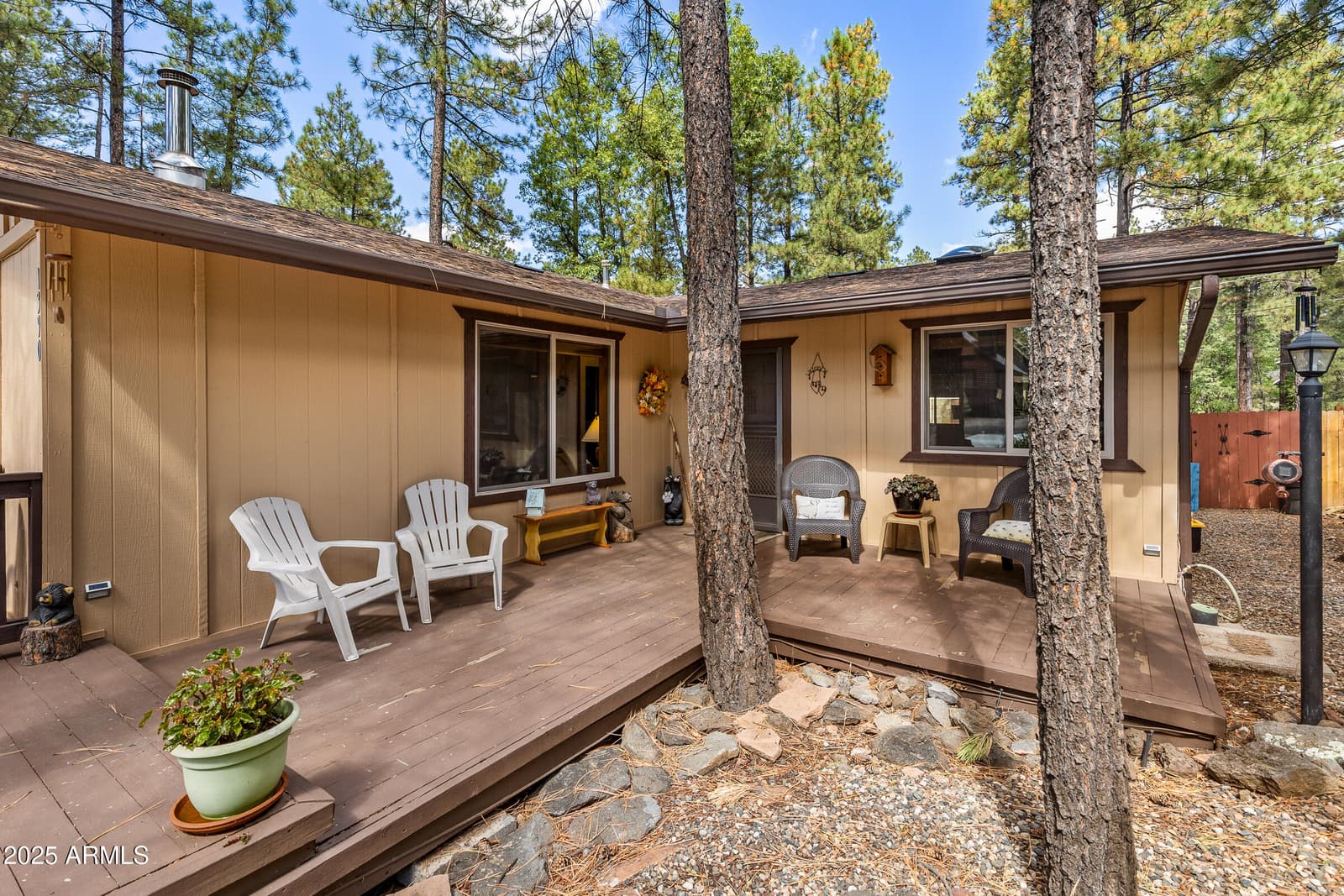 1390 E BIG BEAR Trail, Munds Park, AZ 86017 — photo 5 of 32