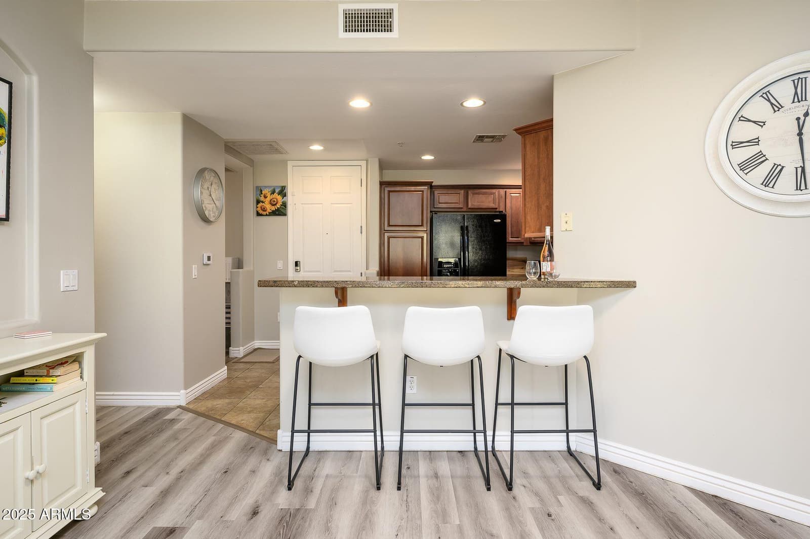 5450 E DEER VALLEY Drive 3008, Phoenix, AZ 85054 — photo 6 of 26