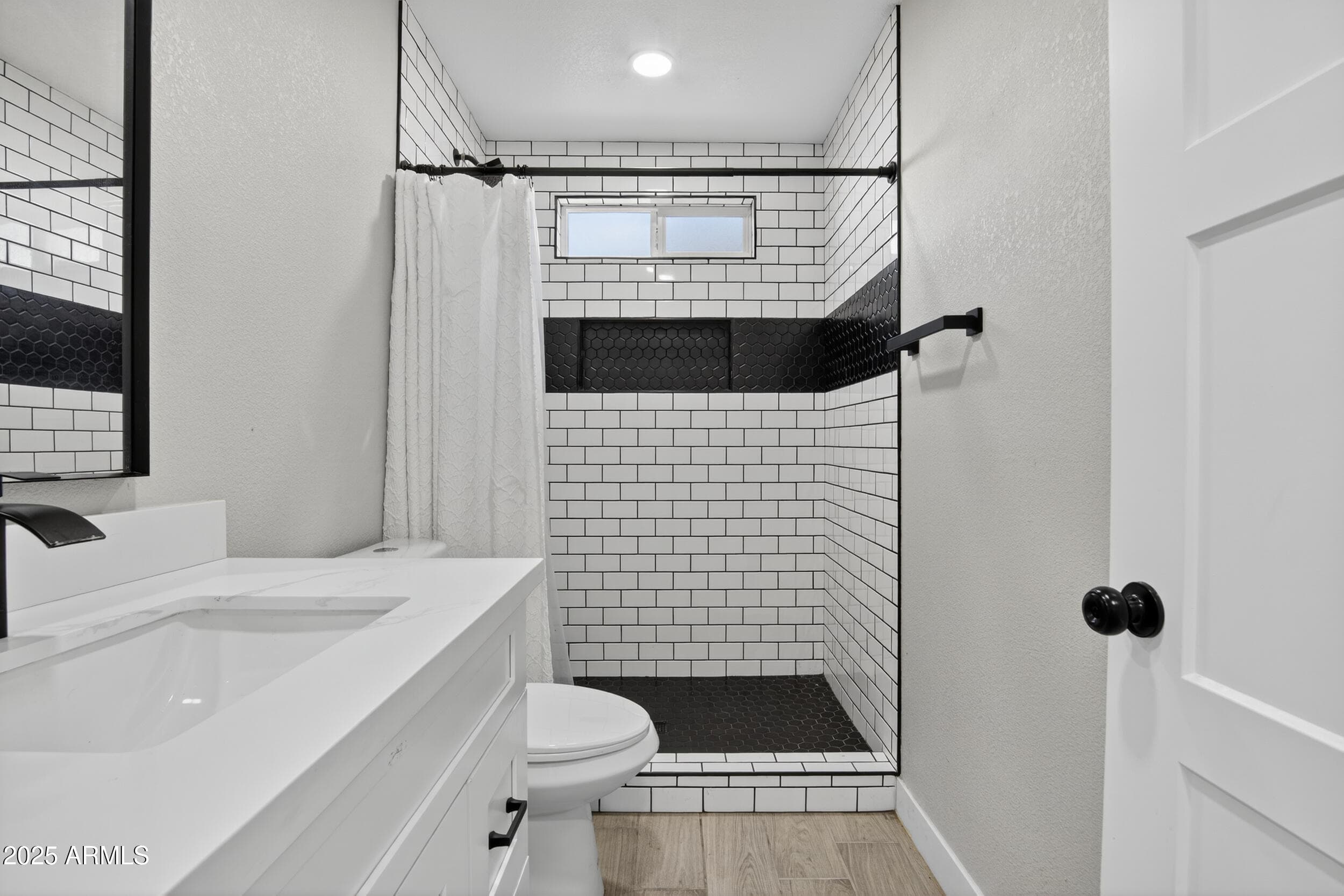 2341 W LAUREL Lane, Phoenix, AZ 85029 — photo 19 of 31