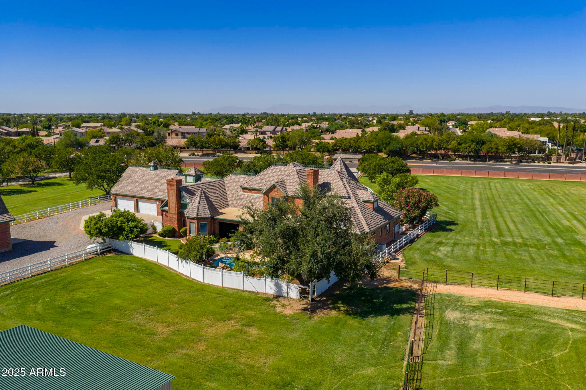 2025 S VAL VISTA Drive, Gilbert, AZ 85295 — photo 87 of 104