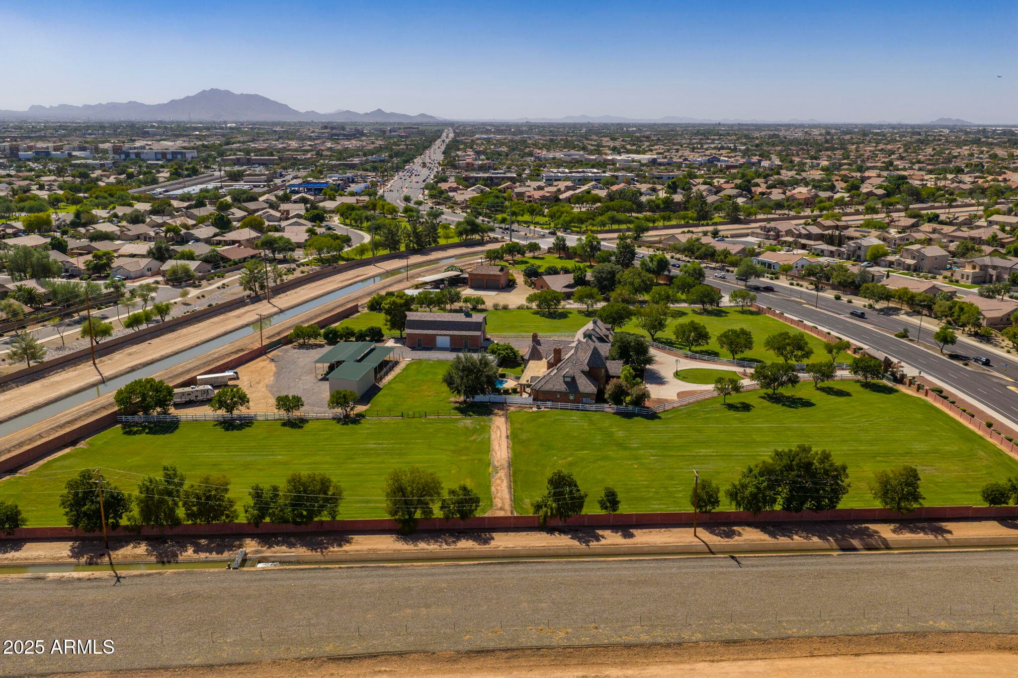 2025 S VAL VISTA Drive, Gilbert, AZ 85295 — photo 90 of 104