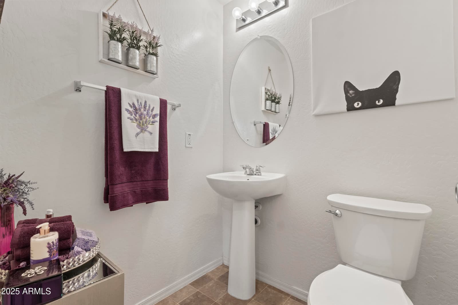 8192 W LYNWOOD Street, Phoenix, AZ 85043 — photo 4 of 39