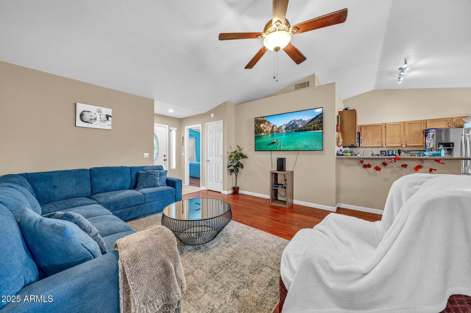 1531 E ROSEMONTE Drive, Phoenix, AZ 85024 — photo 8 of 26