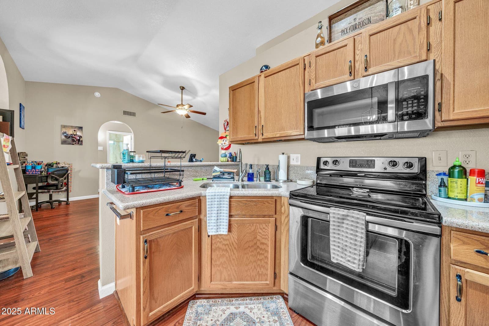 1531 E ROSEMONTE Drive, Phoenix, AZ 85024 — photo 10 of 26