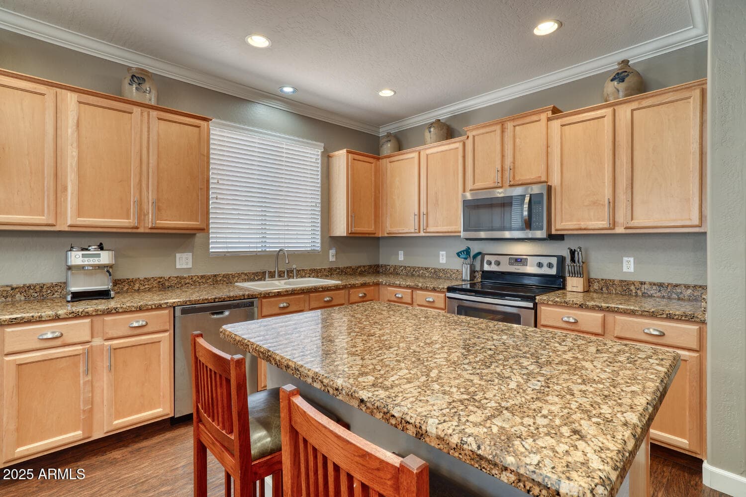 7672 E GLOBEMALLOW Lane, Gold Canyon, AZ 85118 — photo 6 of 26