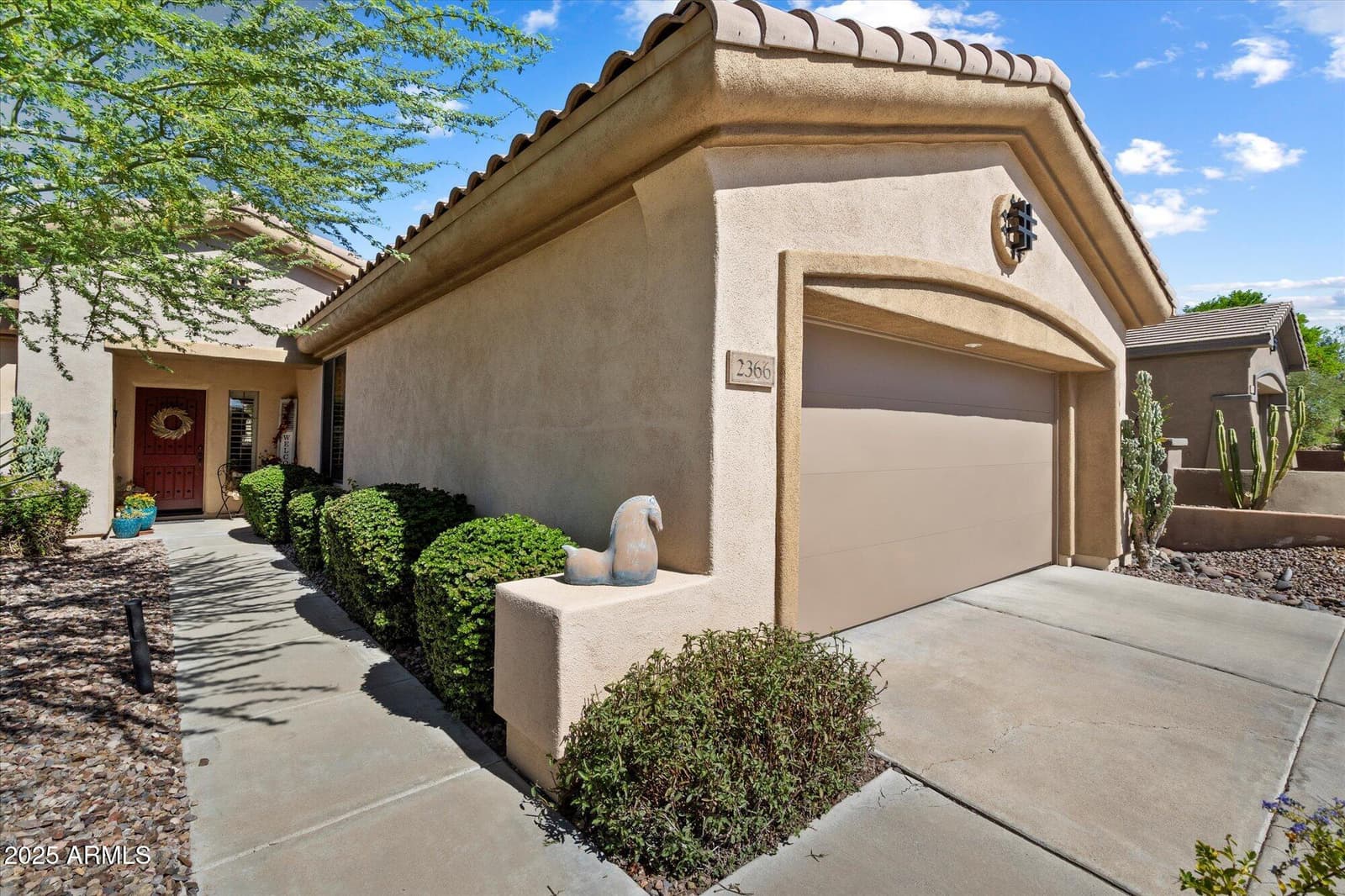 2366 W MUIRFIELD Drive, Anthem, AZ 85086 — photo 4 of 33