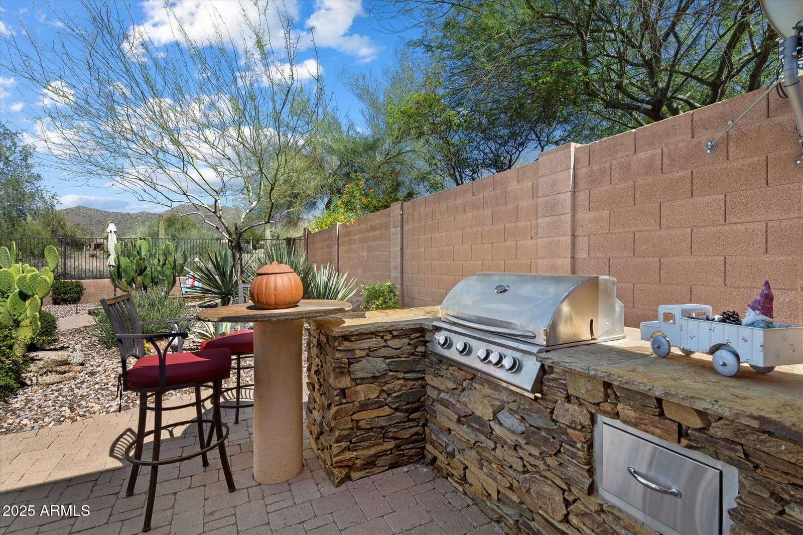 2366 W MUIRFIELD Drive, Anthem, AZ 85086 — photo 22 of 33