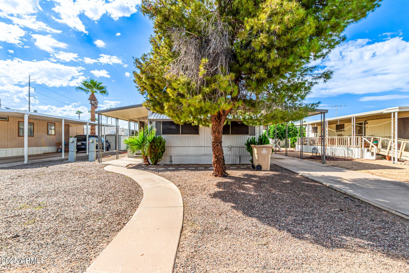2650 W UNION HILLS Drive 112, Phoenix, AZ 85027 — photo 27 of 31