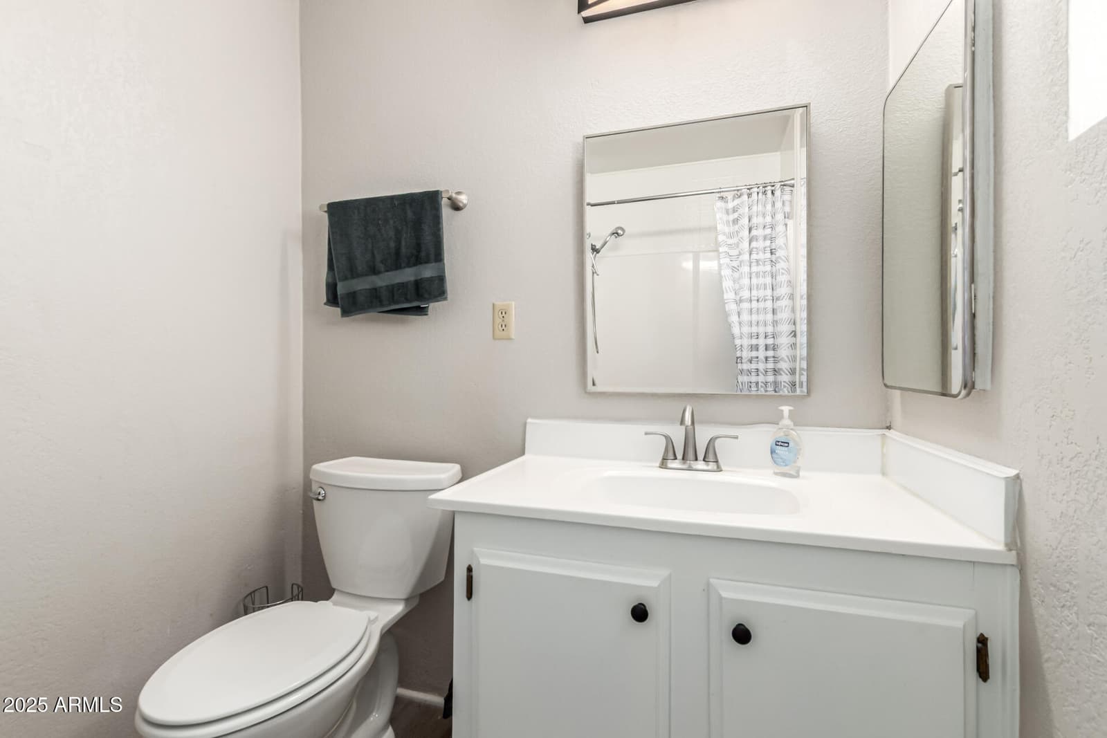2650 W UNION HILLS Drive 112, Phoenix, AZ 85027 — photo 16 of 31