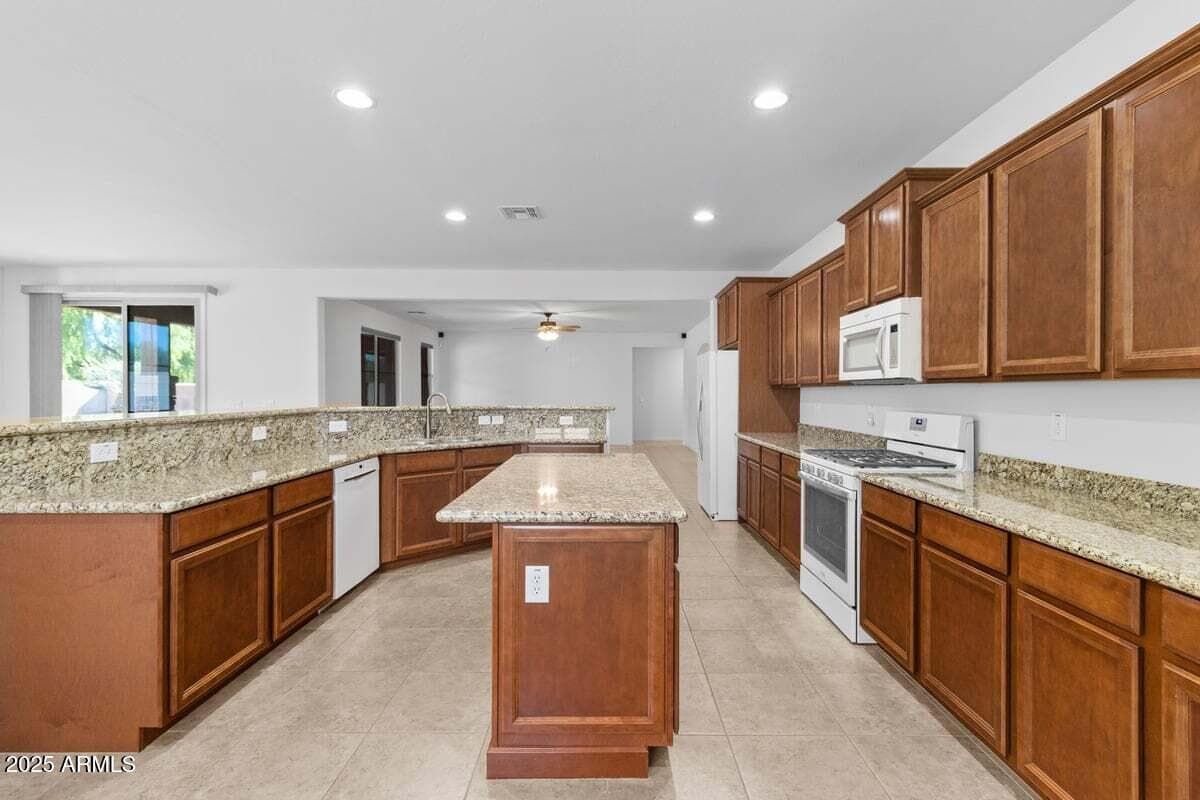 18306 W BECK Lane, Surprise, AZ 85388 — photo 17 of 40
