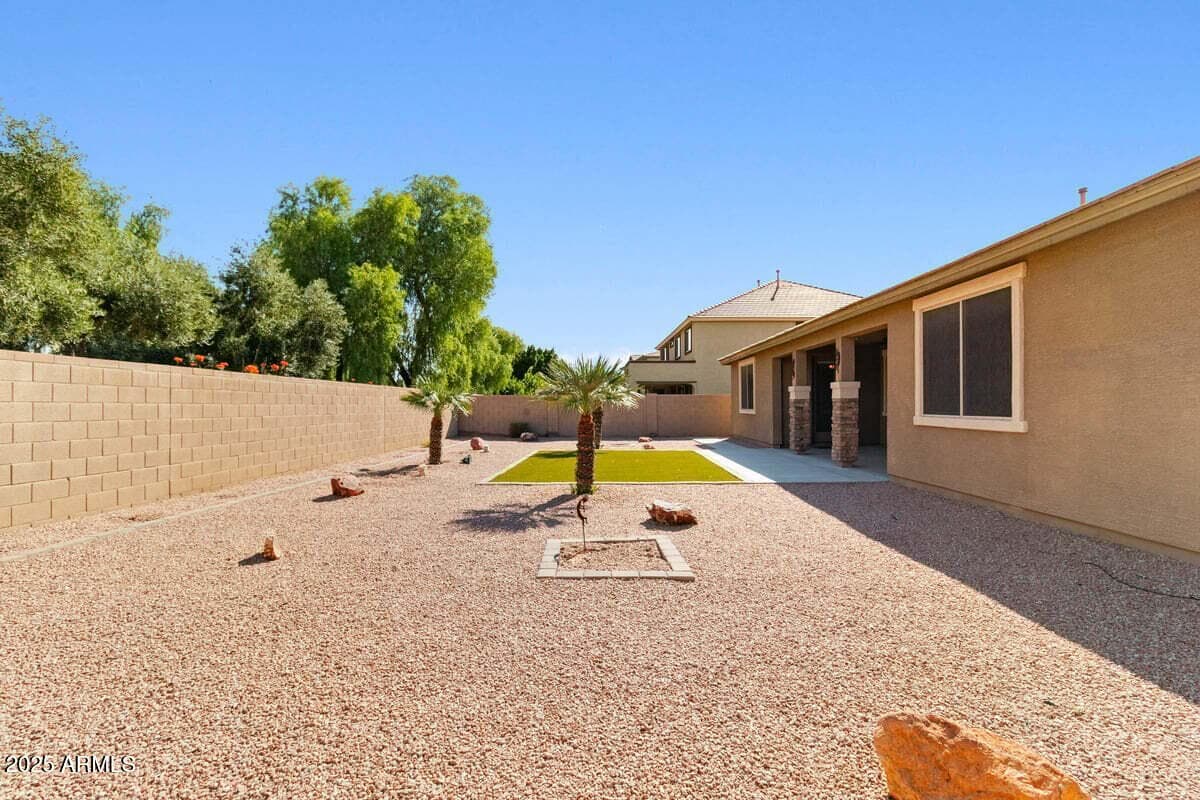 18306 W BECK Lane, Surprise, AZ 85388 — photo 37 of 40