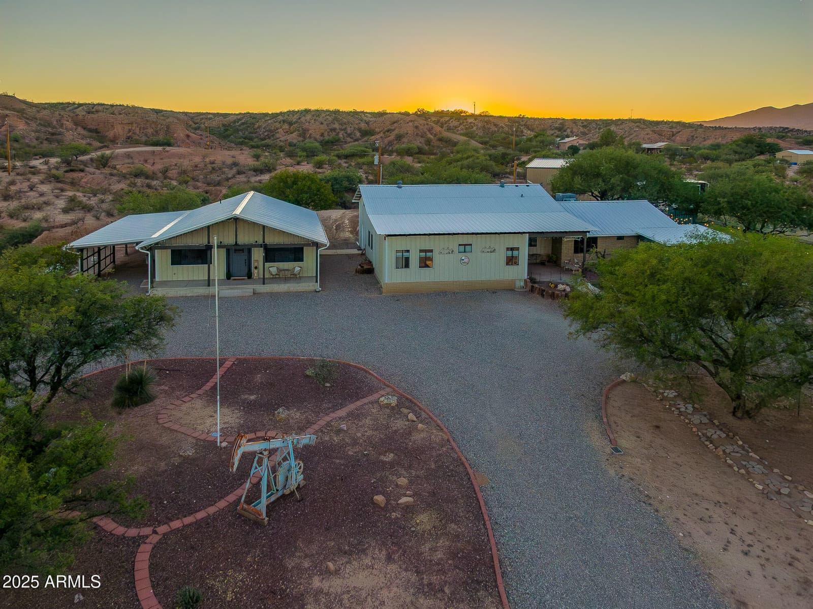 1302 W COYOTE Trail, Benson, AZ 85602 — photo 14 of 57
