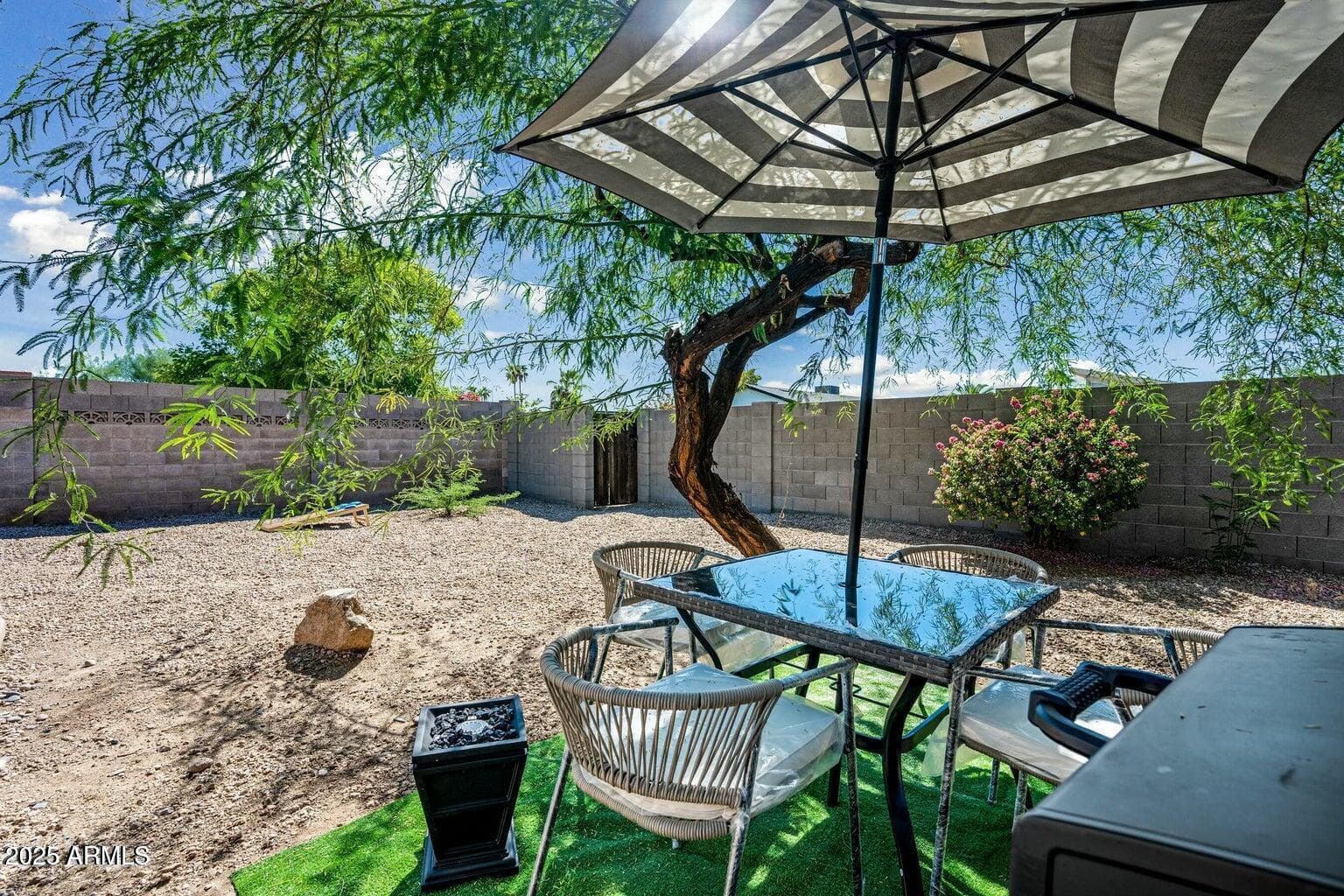 8050 N 11TH Place, Phoenix, AZ 85020 — photo 17 of 20