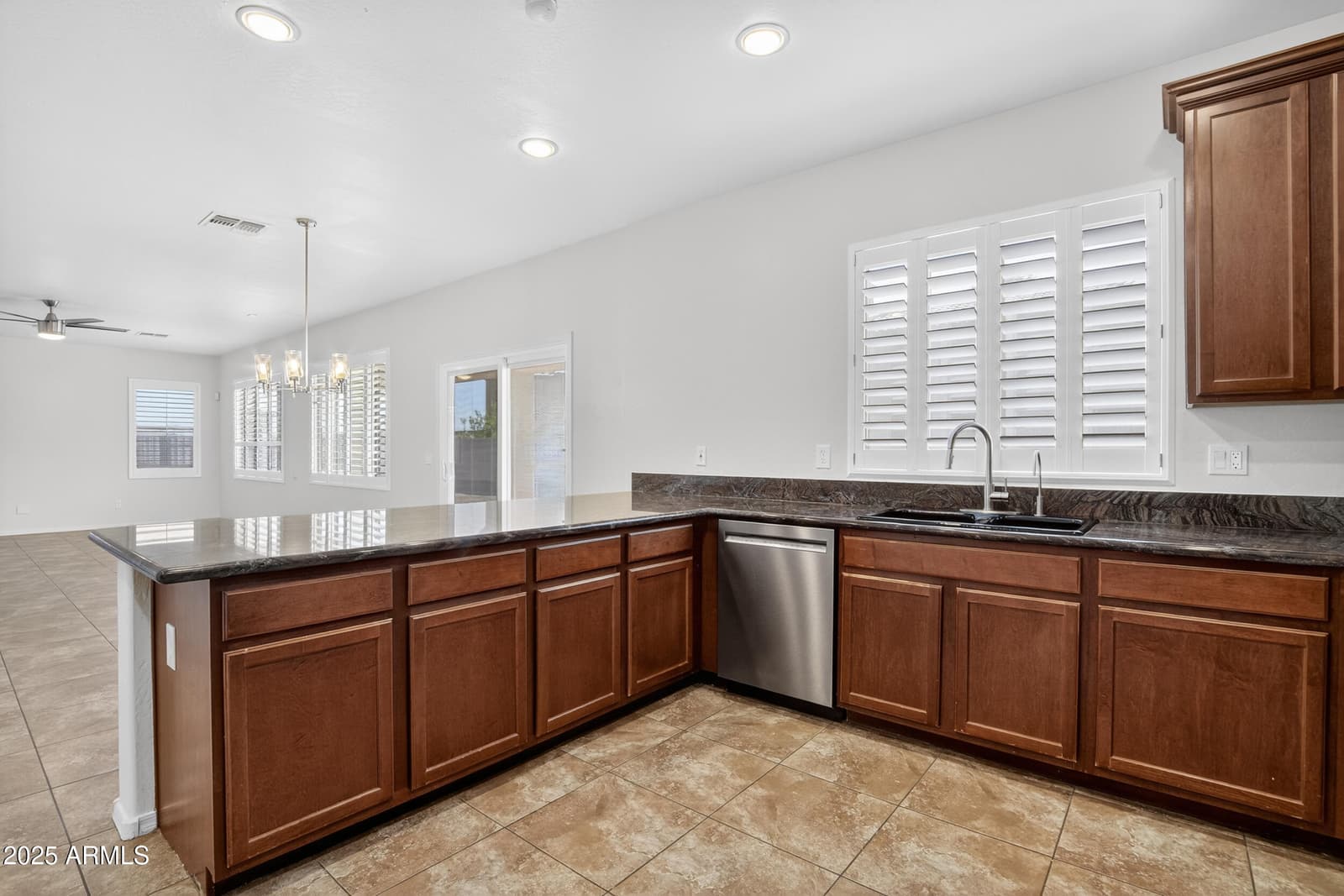 24733 W VISTA NORTE Street, Buckeye, AZ 85326 — photo 9 of 38