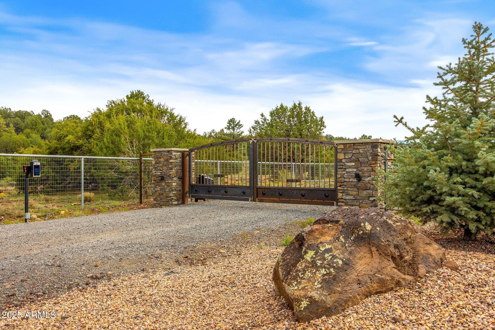9 N3479, Vernon, AZ 85940 — photo 4 of 20