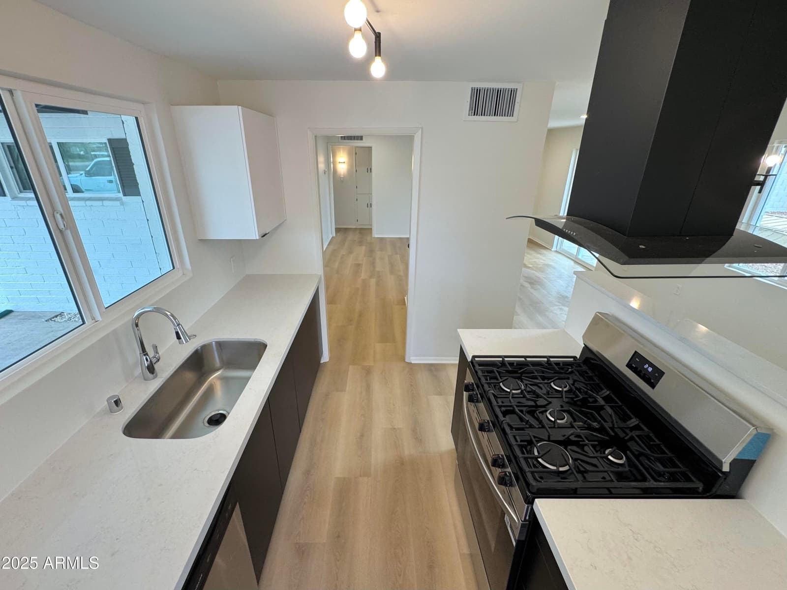 4620 N 27th Avenue, Phoenix, AZ 85017 — photo 8 of 26