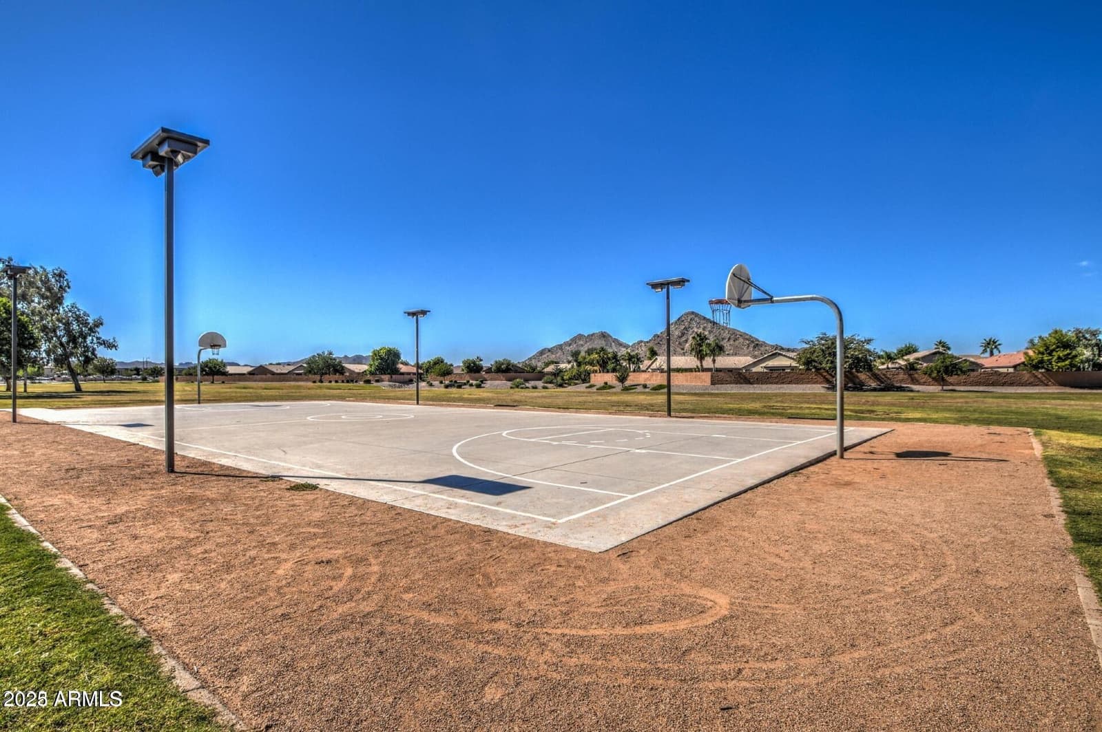 2812 W SUNSHINE BUTTE Drive, San Tan Valley, AZ 85144 — photo 37 of 40
