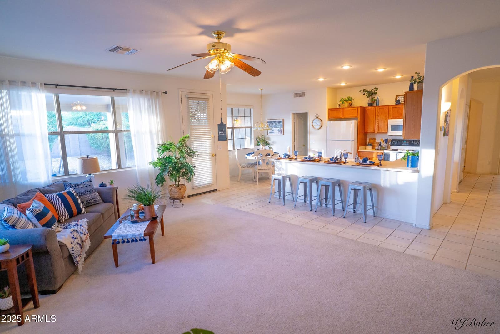 17614 N COCONINO Drive, Surprise, AZ 85374 — photo 4 of 40