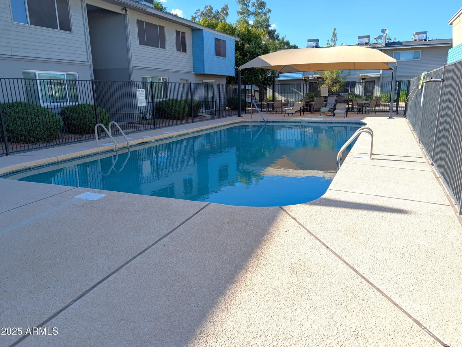 2610 W BERRIDGE Lane 121, Phoenix, AZ 85017 — photo 17 of 18