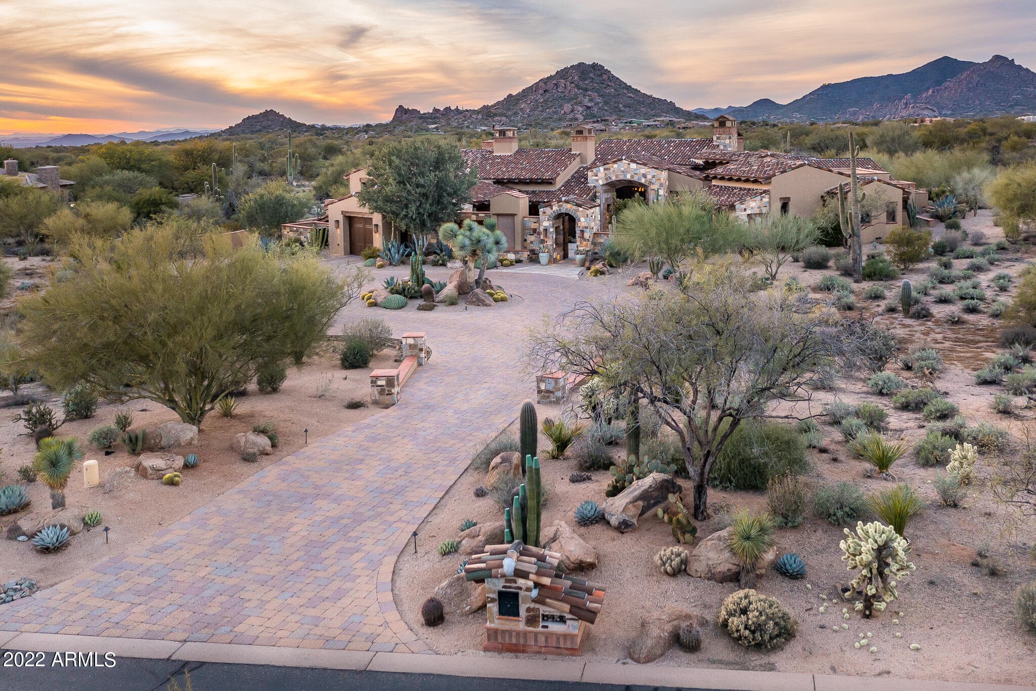 8430 E WHISPER ROCK Trail, Scottsdale, AZ 85266 — photo 5 of 50