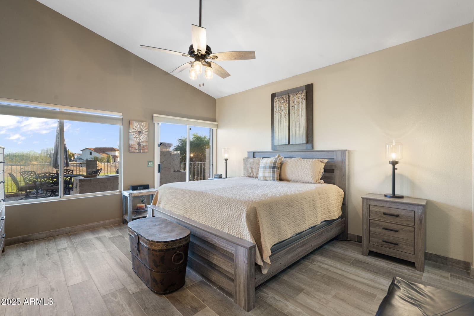 1437 E GLENHAVEN Drive, Phoenix, AZ 85048 — photo 11 of 32