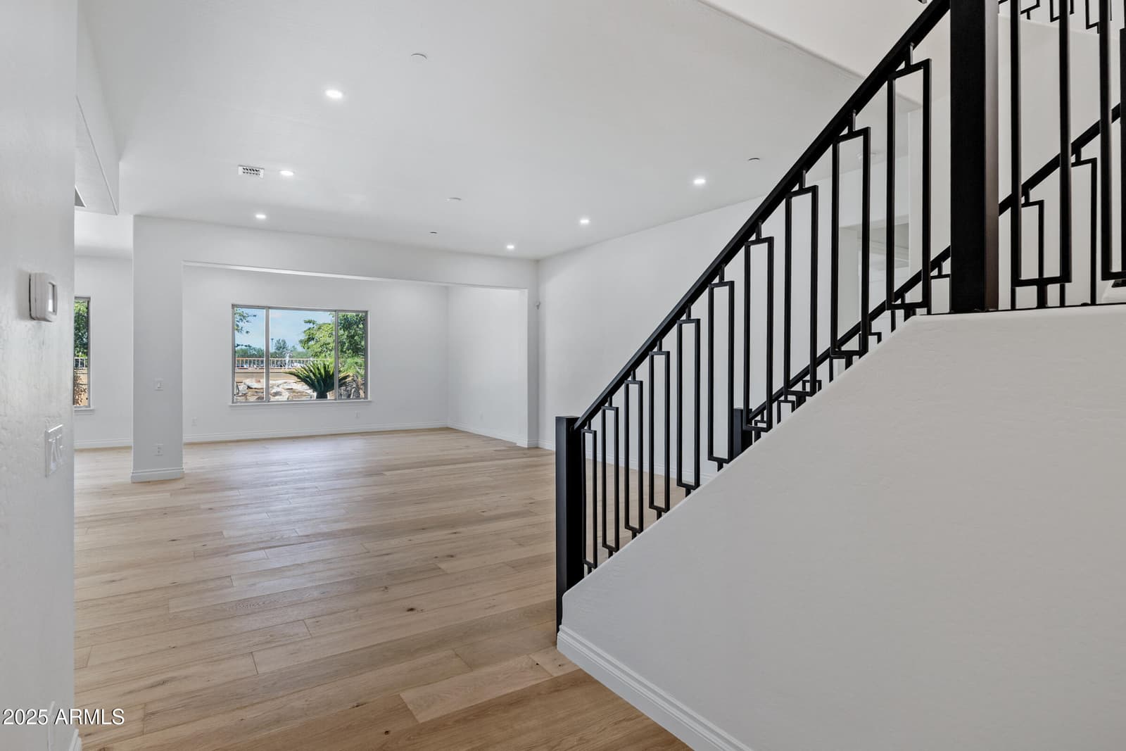3126 E WILDHORSE Court, Gilbert, AZ 85297 — photo 13 of 91