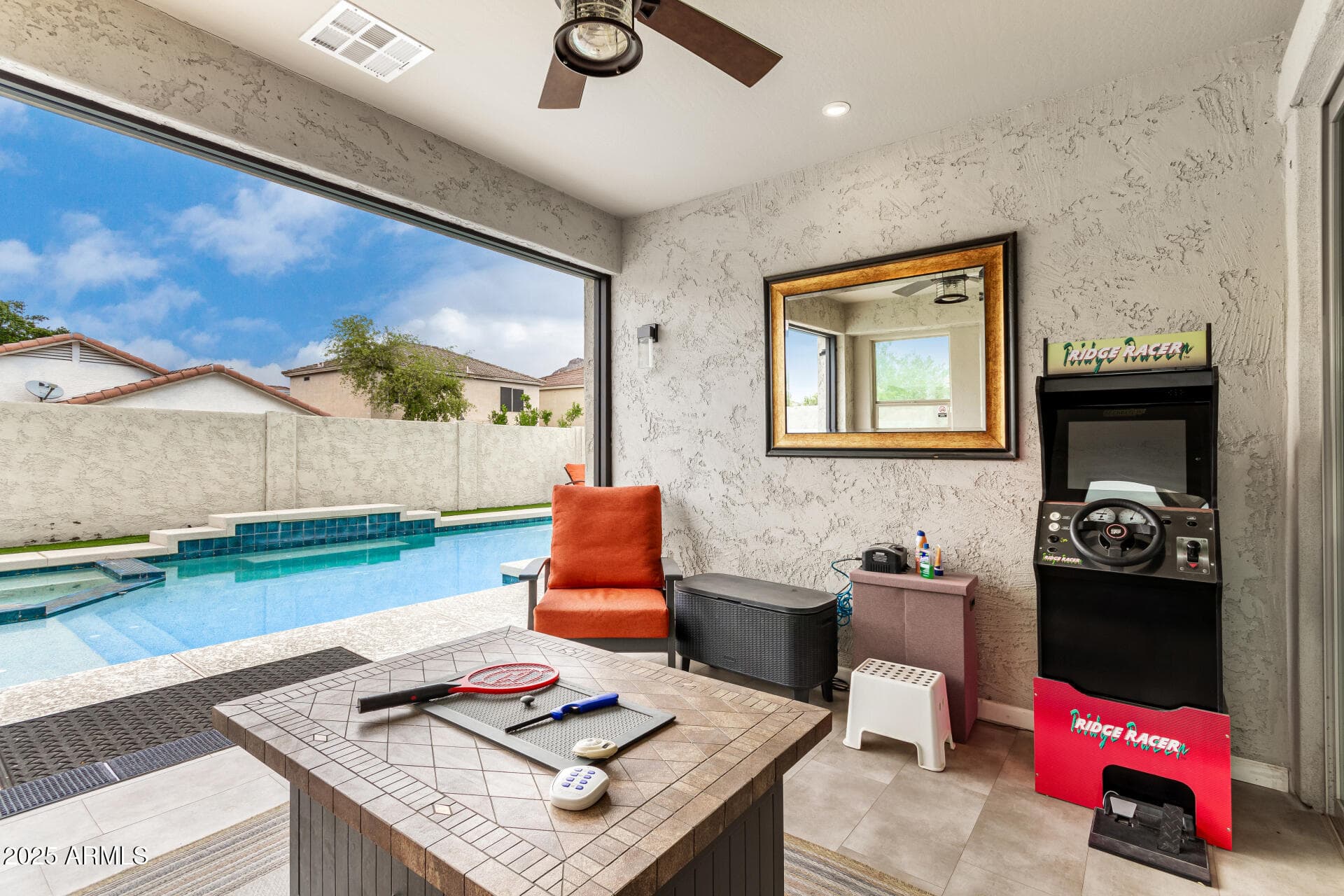 6608 W SAGUARO PARK Lane, Glendale, AZ 85310 — photo 6 of 24