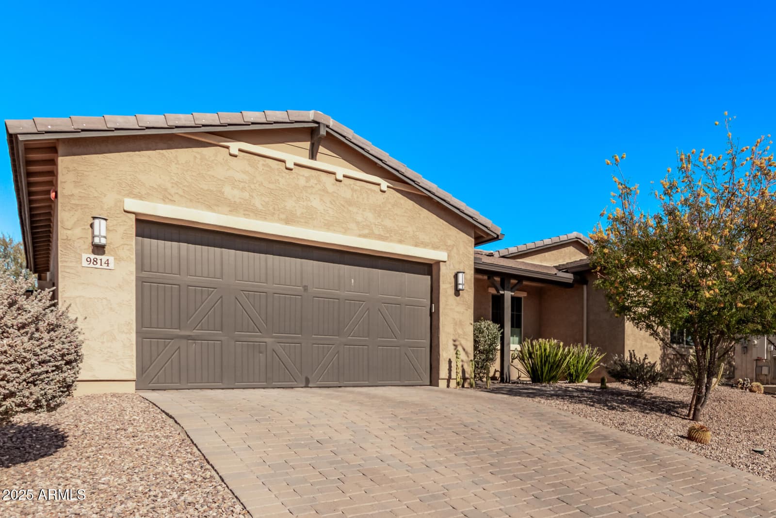 9814 W ROWEL Road, Peoria, AZ 85383 — photo 2 of 33