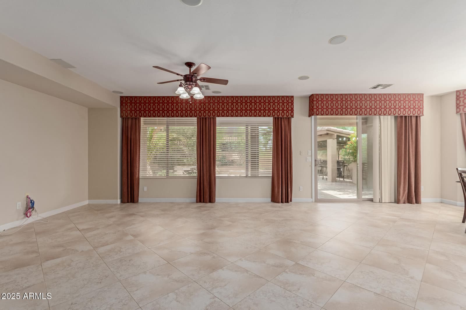 5317 N CORDES Drive, Eloy, AZ 85131 — photo 5 of 36